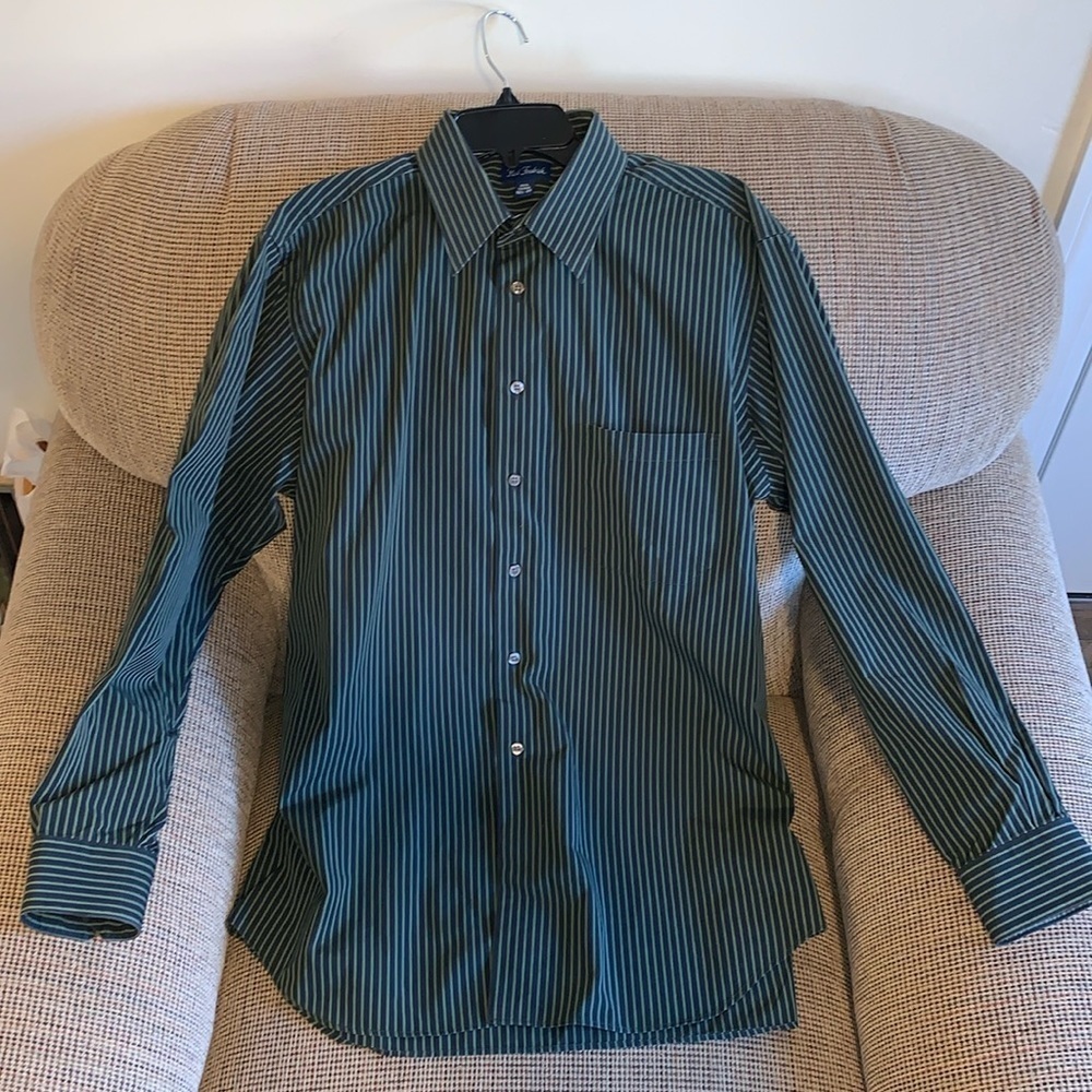 Paul Fredrick 100% Cotton Button Down Dress Shirt. ‎ Size 16.5/35.
